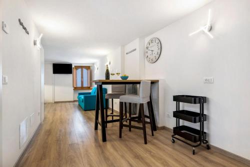 TV a/nebo společenská místnost v ubytování Ciarii Holiday Homes