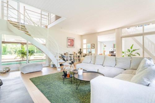 Luxueuse Villa avec Piscine, Sauna et Étang - à 15 minutes de Lille !