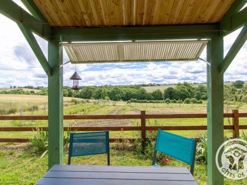 Gîte rustique avec 2 chambres, nature, animaux admis, wifi et parking - FR-1-622-78