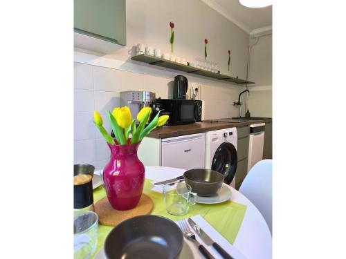 Η κουζίνα ή μικρή κουζίνα στο Lokal 40 - apartament w samym centrum