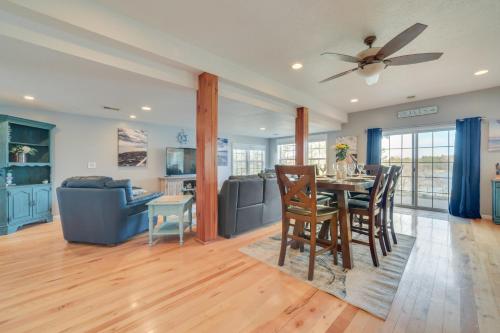 Gambar di galeri bagi Riverfront Cheboygan Home with Dock about 4 Mi to Town! di Cheboygan
