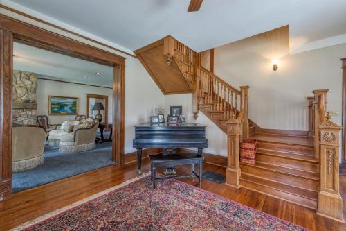 Φωτογραφία από το άλμπουμ του Goshorn House & Studio - Large pool - Within walking distance to downtown Douglas σε Douglas