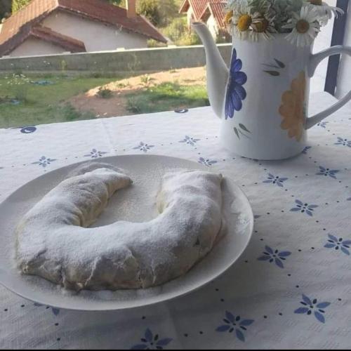 Jídlo v penzionu – hostince nebo okolí
