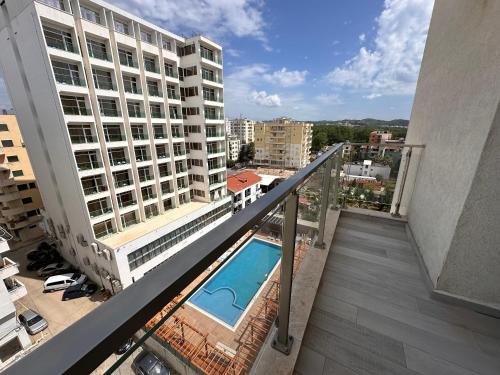 Piscina a Domus Illyricum o a prop