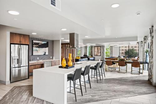 Placemakr Downtown Austin Image