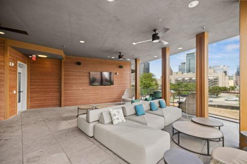 Placemakr Downtown Austin Image