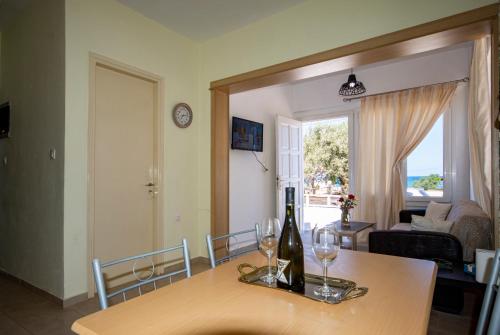 Kyma Seaview House