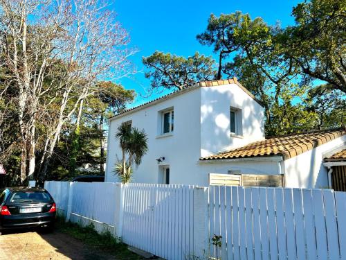 Maison de Vacances à La Tranche-sur-Mer, Proche Plage et Commerces, 3 Chambres, Terrasse et Jardin - FR-1-22-365