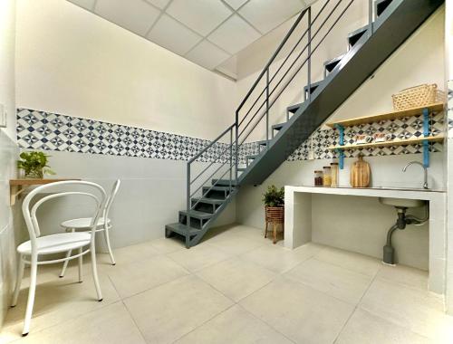 Kuchyň nebo kuchyňský kout v ubytování Lâm Ngọc's House