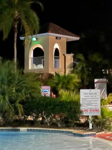Vashay's Lovely vacation pad at Disney photo 18