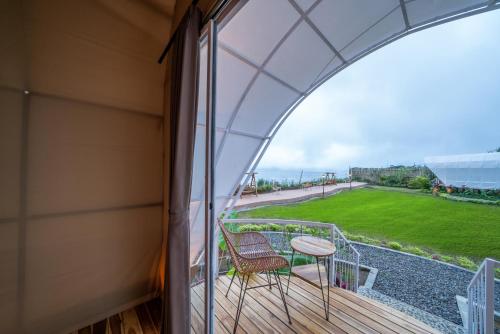 Příroda nedaleko luxury tent