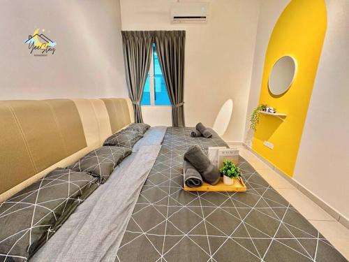 Una cama o camas en una habitación de BukitKatil16pax-snooker｜arcade