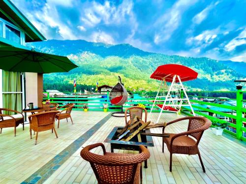 Gallery image ng Vista Resort, Manali - centrally Heated & Air cooled luxury rooms sa Manāli