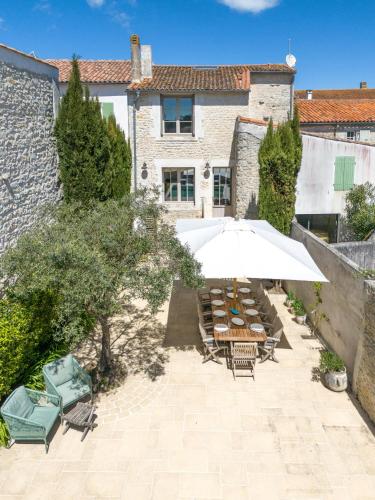 Photo de la galerie de l'établissement Villa Petit Sergent, au Bois-Plage-en-Ré