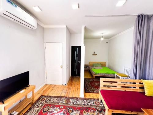 "STAIRS"guest house