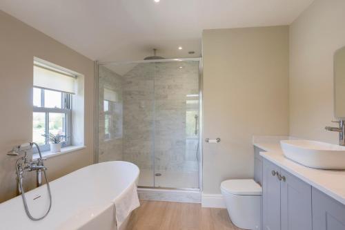 Ένα μπάνιο στο Kist Accommodates presents Glen View Retreat