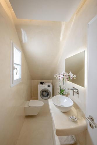 Ένα μπάνιο στο Loukas & Emma Eco Houses