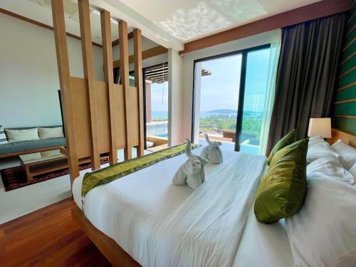 Postel nebo postele na pokoji v ubytování 207 Ao Nang, Private Sew View Pool Villa