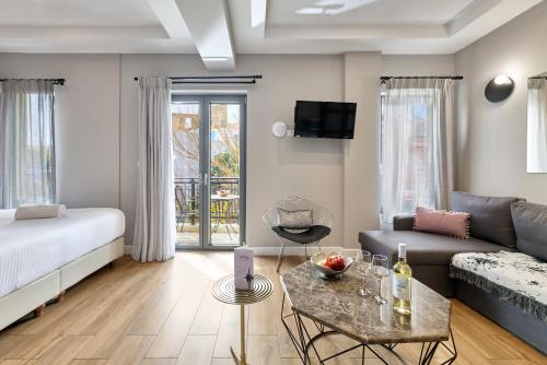 Katil atau katil-katil dalam bilik di Nival Luxury Suites