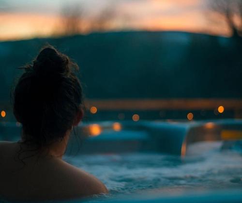 Hosté ubytování Herons Lake Retreat Hot Tub Lodges