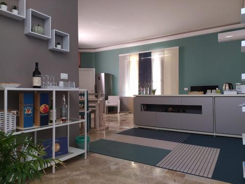 A kitchen or kitchenette at Sole di Maggio