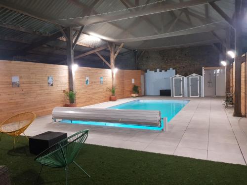 les saisonnières 18 personnes avec piscine