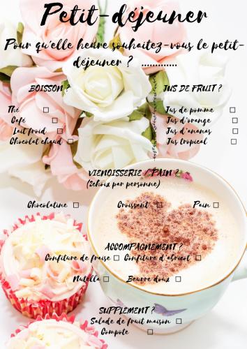 a cup of coffee with descriptions of its ingredients at Le temps suspendu in Trèbes