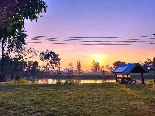 Photo de la galerie de l'établissement McQuillan's Homestay and Resort, à Chom Bung