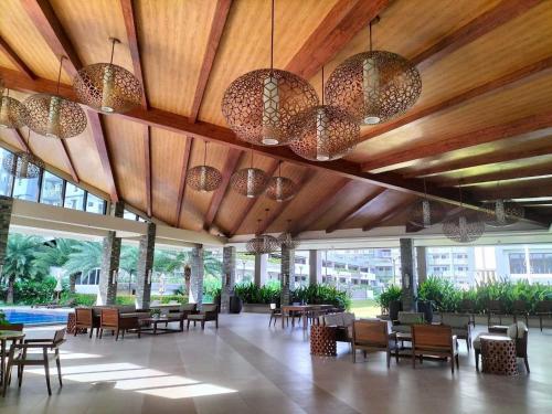 Εστιατόριο ή άλλο μέρος για φαγητό στο Verdon Parc Davao City with Balcony by darpm