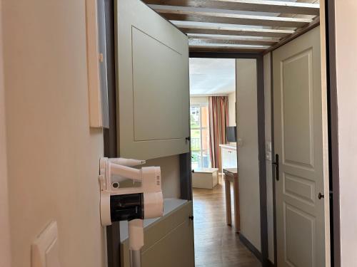 Imagine din galeria proprietății Cap ESTEREL Village , AGAY 4prs Climatisé-WIFI-Parking INCLUS în Saint-Raphaël