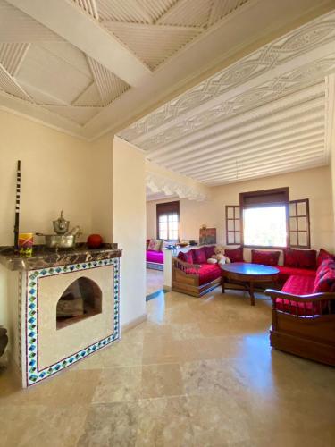 Χώρος καθιστικού στο Appartement zone Villa à louer!