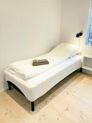 Postel nebo postele na pokoji v ubytování 3 BR home for 6 guests, Hoyvík, Tórshavn