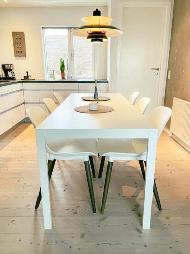 Fotografie z fotogalerie ubytování 3 BR home for 6 guests, Hoyvík, Tórshavn v destinaci Hvítanes