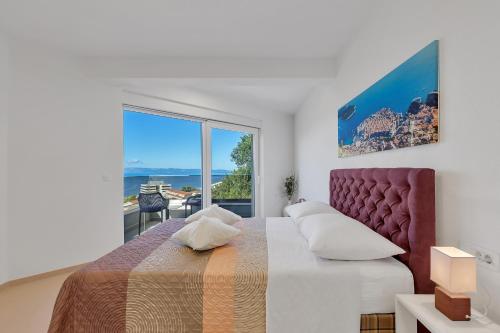 Apartments for families with children Podgora, Makarska - 11938