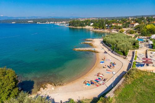 Apartments by the sea Turcic, Krk - 23084