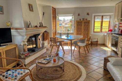 LA PLACE Apartment for 2 By Sunset