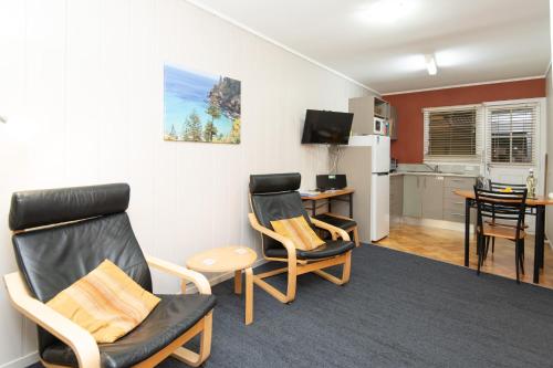 Köök või kööginurk majutusasutuses Cascade Garden Apartments