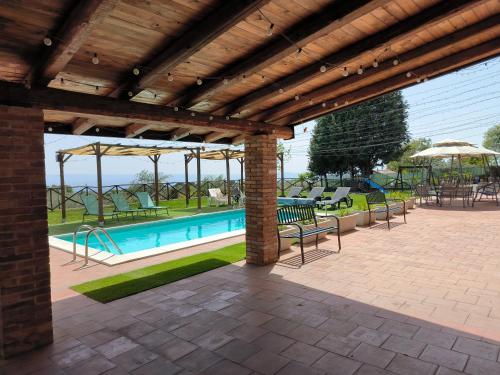 Πισίνα στο ή κοντά στο Villa Egle Belpasso, villa vacanza con piscina