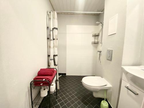 Bilik mandi di Filosoofi 1 Studio Apartments