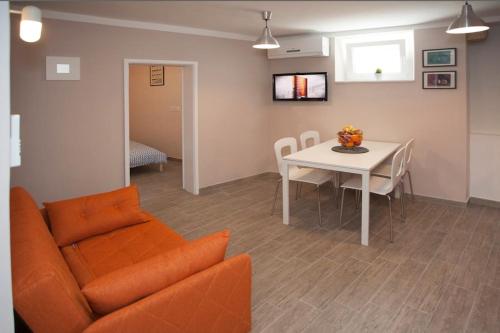 Brand new apartment Damir in city center