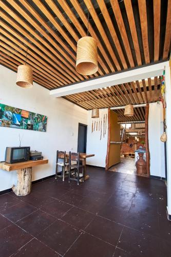 Televisyen dan/atau pusat hiburan di Hotel flamencamarones