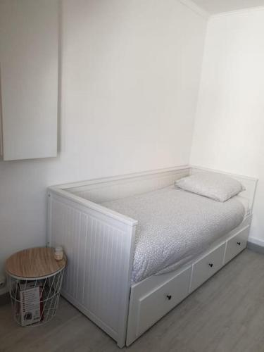 Photo de la galerie de l'établissement Studio Cosy - Place des Ternes, à Paris