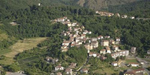 an aerial view of a small town with houses and trees at Casa Chiarli-Belforte Monferrato in Tagliolo Monferrato