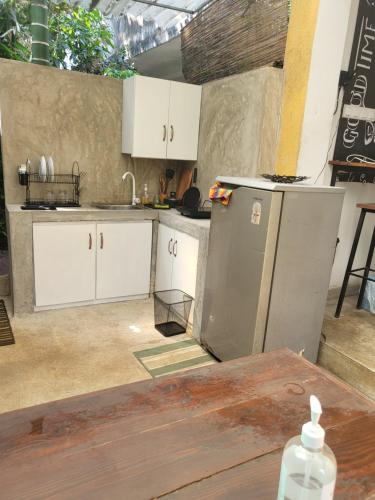Kuchyň nebo kuchyňský kout v ubytování Hasthi homestay