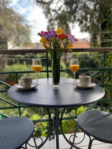 George apartment, renovated 2024, downtown