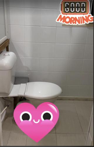 Koupelna v ubytování MJED House