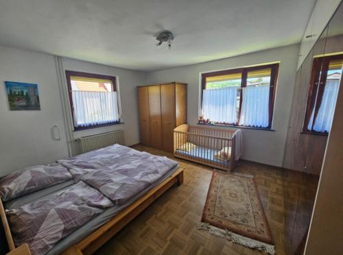 Postel nebo postele na pokoji v ubytování Fischers Ferienwohnung