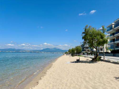 Nice Apartment "Nouri" very close to Beach, Fast WiFi, Free Parking, Near Airport