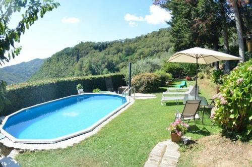 Bazén v ubytovaní Ferienhaus mit Privatpool für 4 Personen ca 50 qm in Celle, Toskana Provinz Lucca alebo v jeho blízkosti