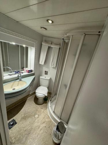 A bathroom at Queen Isis floating hotel